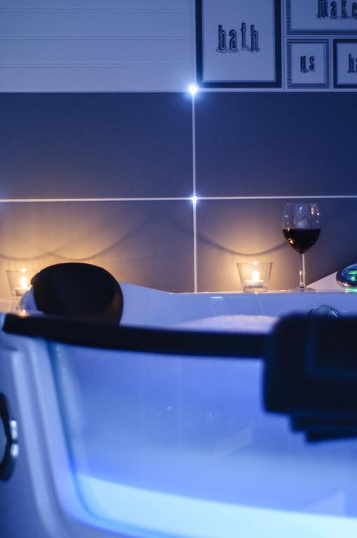 Bedrouse Jacuzzi Apartment Starowislna - Old Town Krakau Buitenkant foto